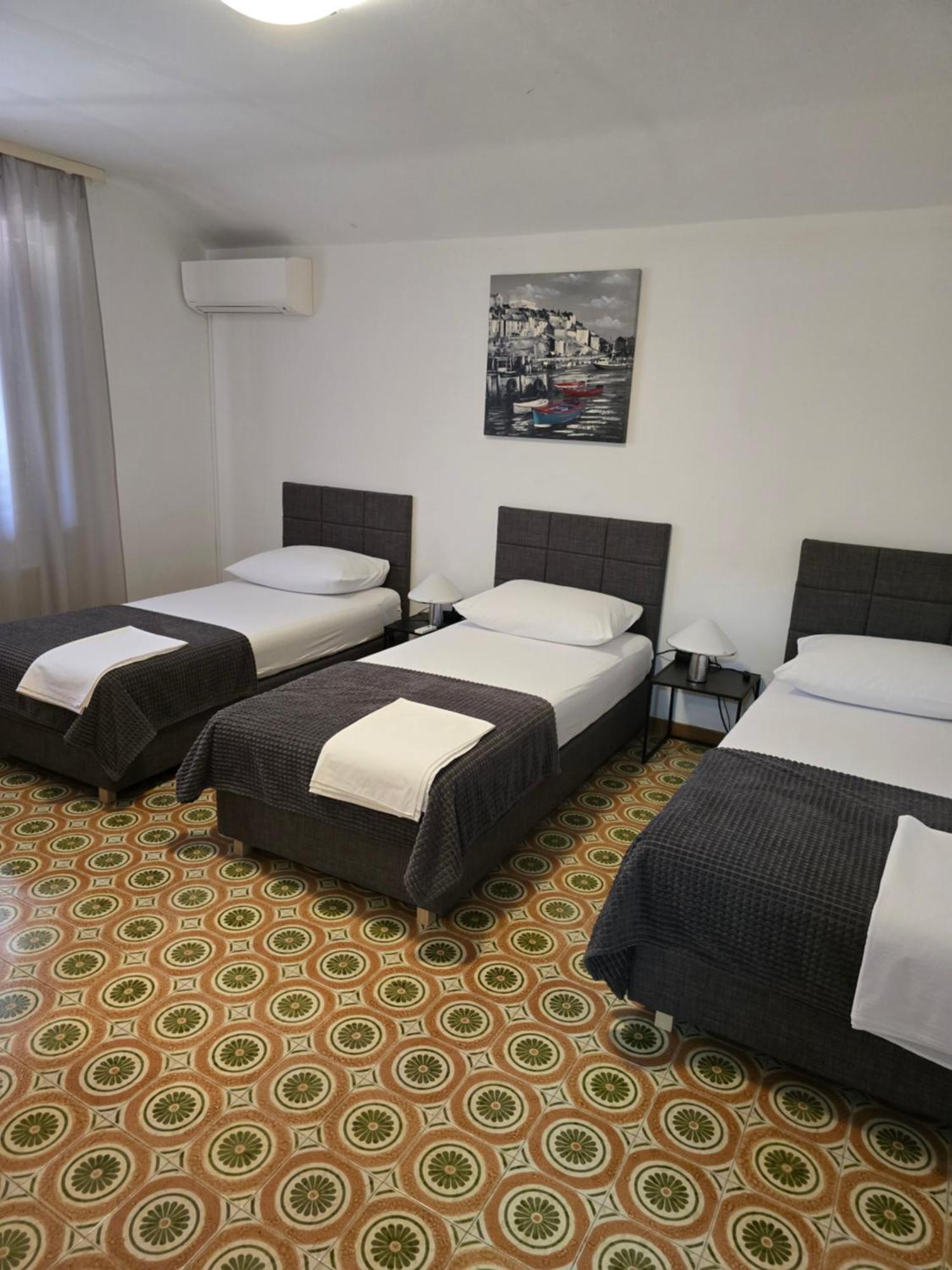 Apartment Dragica Пореч Екстериор снимка
